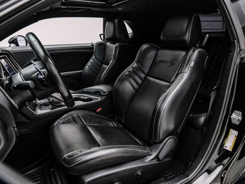 Used 2020 Dodge Challenger SRT Hellcat Redeye image 46