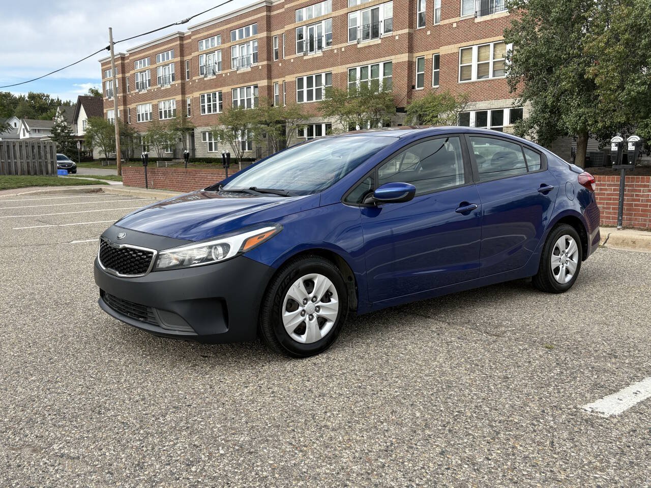 Used 2017 Kia Forte LX FWD image 12