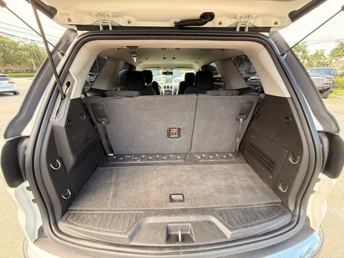 Used 2012 GMC Acadia SLE FWD image 33
