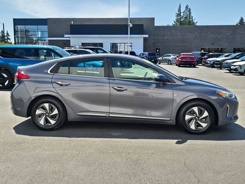 Used 2019 Hyundai Ioniq SEL FWD image 7