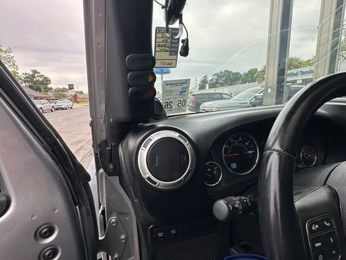 Used 2013 Jeep Wrangler Rubicon w/ PWR Convenience Group AWD/4WD image 26