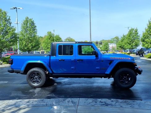 Used 2023 Jeep Gladiator Mojave w/ LED Lighting Group AWD/4WD image 5