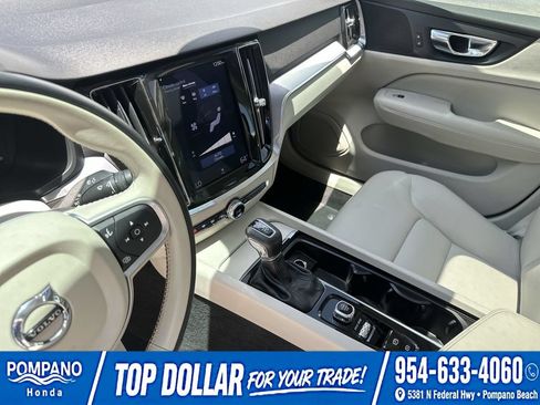 Used 2019 Volvo S60 T5 Momentum FWD image 28