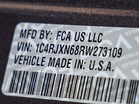 Used 2024 Jeep Wrangler Unlimited image 29