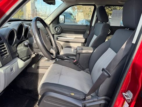 Used 2007 Dodge Nitro SLT image 9