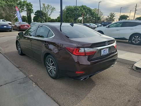 Used 2017 Lexus ES 350 w/ Navigation System Package FWD image 5