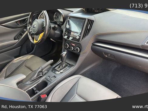 Used 2021 Subaru Crosstrek 2.5i Sport w/ Moonroof Package image 40