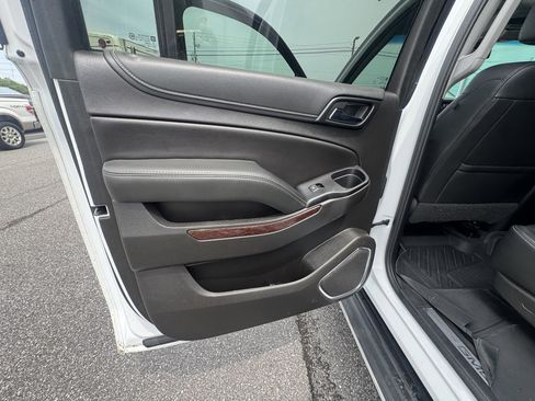 Used 2019 GMC Yukon XL SLT AWD/4WD image 7