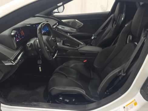 Used 2024 Chevrolet Corvette Z06 w/ Z07 Performance Package RWD image 6