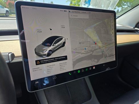 Used 2022 Tesla Model 3 Long Range AWD/4WD image 18