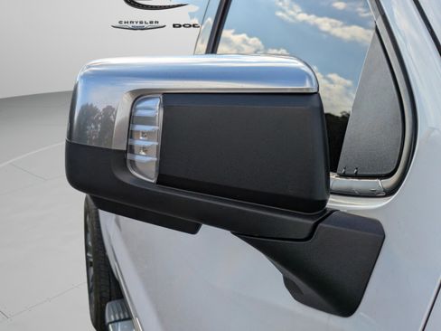 Used 2022 Chevrolet Silverado 1500 High Country image 12