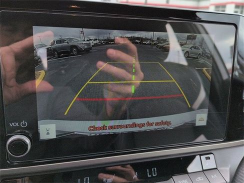 Certified 2025 Toyota Camry SE image 23