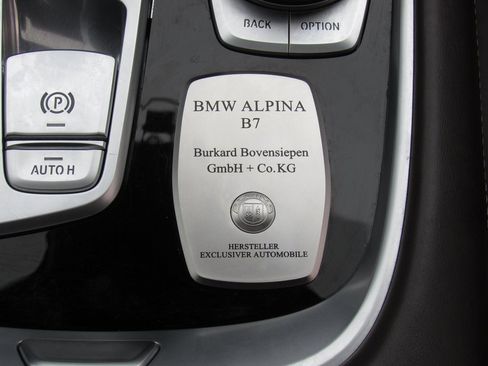 Used 2020 BMW ALPINA B7 xDrive w/ Luxury Rear Seating Package image 35