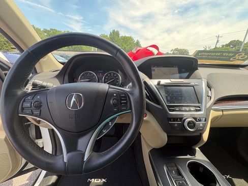 Used 2017 Acura MDX SH-AWD w/ Technology Package image 13