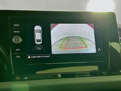 Used 2025 Volkswagen Jetta Sport image 22