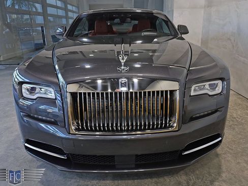 Used 2019 Rolls-Royce Wraith RWD image 7