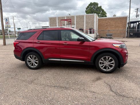 Used 2023 Ford Explorer Limited image 5