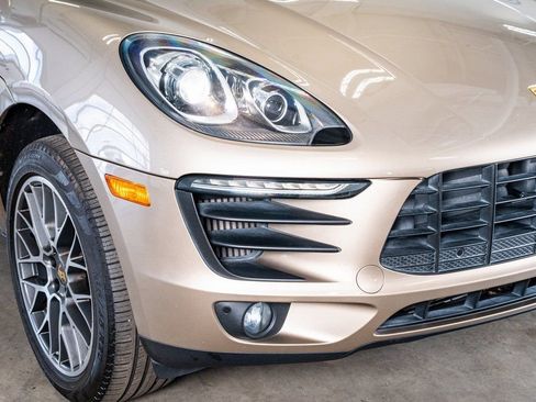 Used 2016 Porsche Macan S image 20