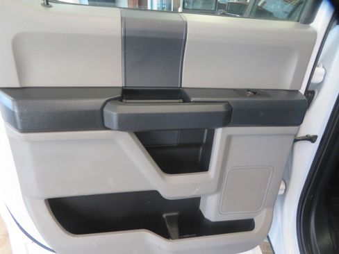 Used 2022 Ford F350 XL w/ Power Equipment Group AWD/4WD image 18