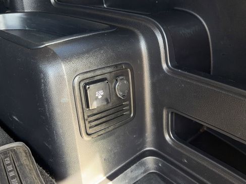 Used 2019 Toyota 4Runner TRD Off-Road AWD/4WD image 13