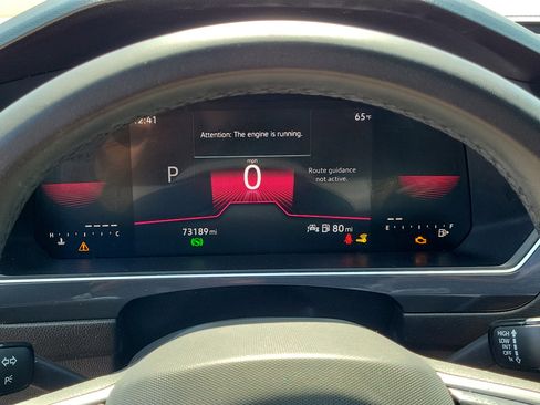 Used 2023 Volkswagen Tiguan SE R-Line image 24