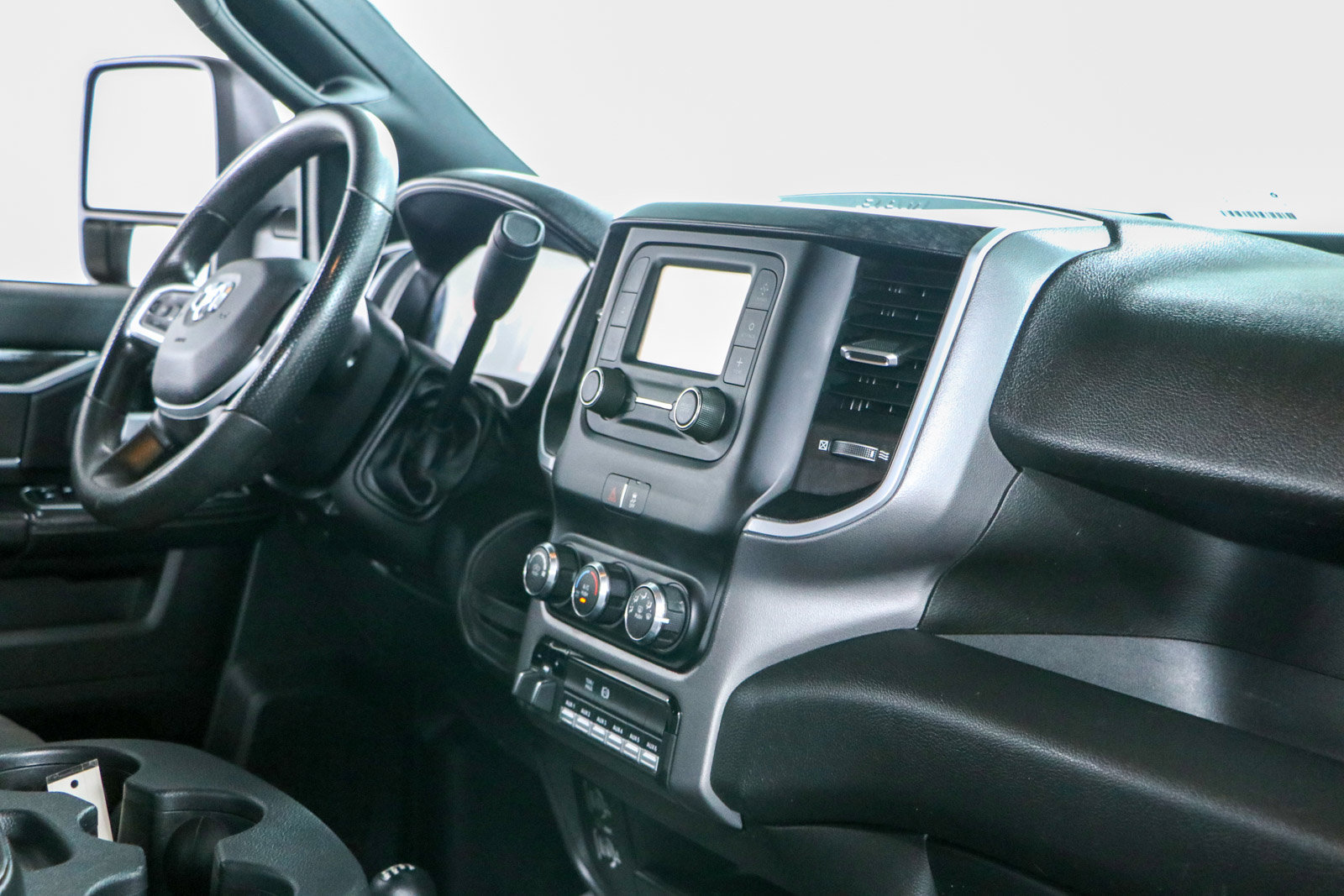 Used 2024 RAM 3500 SLT w/ Quick Order Package 2YG SLT AWD/4WD image 24