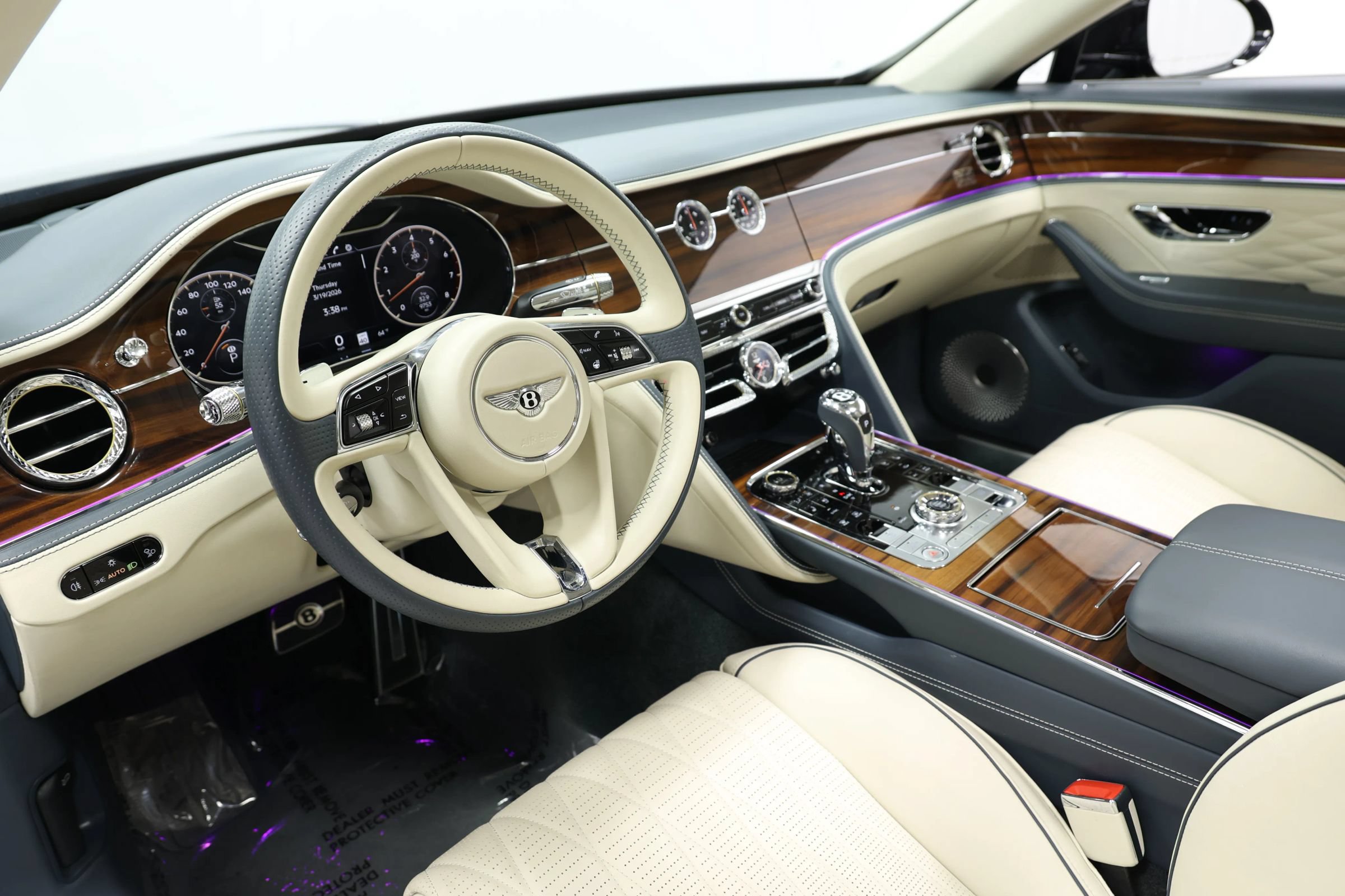 Used 2020 Bentley Flying Spur W12 w/ First Edition Specification AWD/4WD image 2