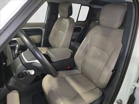 Used 2020 Land Rover Defender 110 HSE image 15