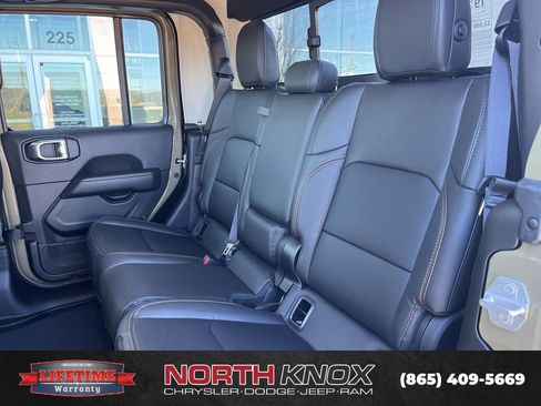 New 2026 Jeep Gladiator Sport AWD/4WD image 14