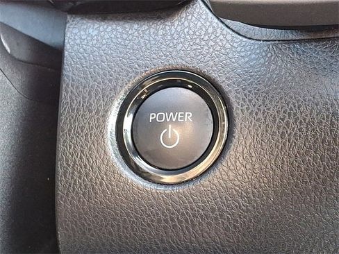 Certified 2025 Toyota Camry SE image 23