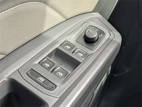 Used 2021 Volkswagen Atlas SE image 29