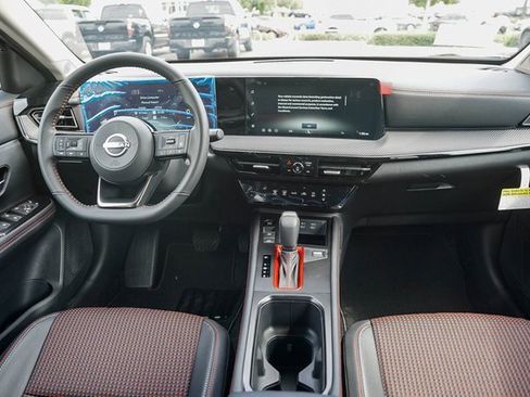 New 2026 Nissan Kicks SR image 13