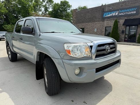Used 2009 Toyota Tacoma PreRunner RWD image 3