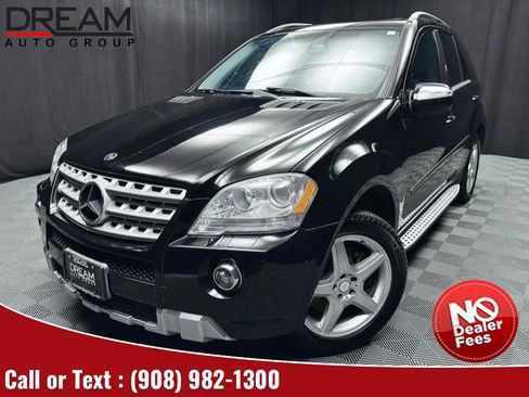 Used 2010 Mercedes-Benz ML 550 4MATIC image 1