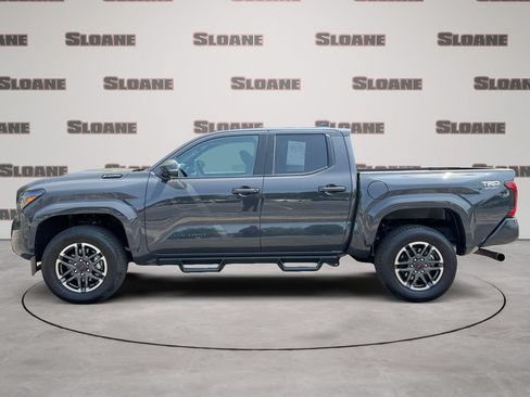 Used 2025 Toyota Tacoma TRD Sport w/ TRD Sport Upgrade Package AWD/4WD image 2