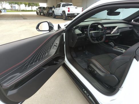 Used 2025 Dodge Charger Daytona R/T w/ Quick Order Package 25M R/T AWD/4WD image 7