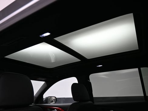 Used 2025 Chevrolet Traverse RS w/ LPO, Floor Liner Package FWD image 20