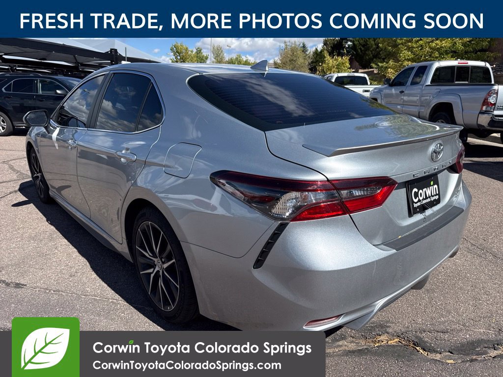 Used 2023 Toyota Camry SE AWD/4WD image 6