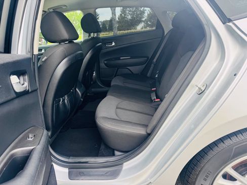 Used 2018 Kia Optima LX FWD image 8