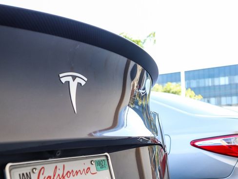 Used 2022 Tesla Model Y Performance image 14