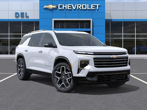 New 2026 Chevrolet Traverse High Country w/ LPO, Floor Liner Package AWD/4WD image 7