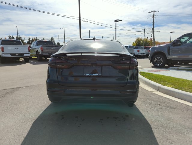 Certified 2020 Ford Fusion SE w/ Equipment Group 151A FWD image 4