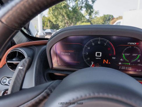 Used 2018 McLaren 720S Luxury image 29