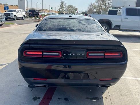 Used 2019 Dodge Challenger GT w/ Blacktop Package RWD image 10