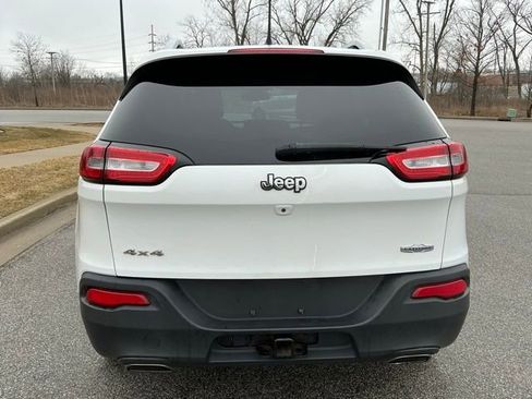 Used 2015 Jeep Cherokee Latitude w/ Comfort/Convenience Group image 10