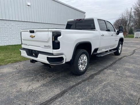 Used 2023 Chevrolet Silverado 2500 High Country AWD/4WD image 16
