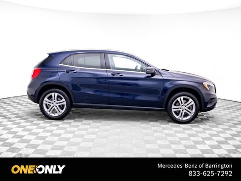 Used 2017 Mercedes-Benz GLA 250 4MATIC image 6