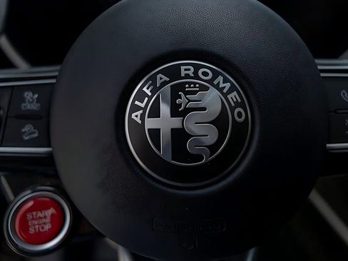Used 2023 Alfa Romeo Stelvio Quadrifoglio image 47