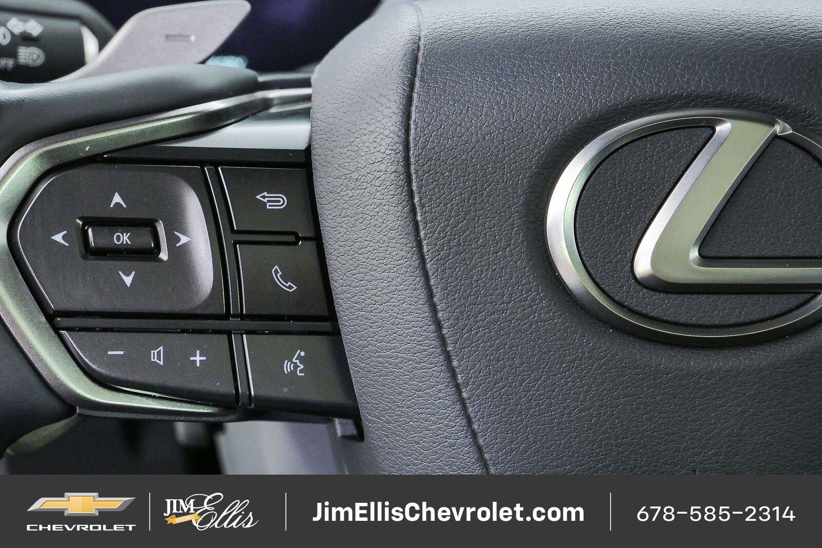 Used 2026 Lexus GX 550 w/ Accessory Package (2T) AWD/4WD image 11