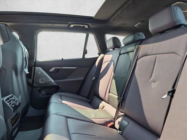 New 2027 BMW M5 Touring AWD/4WD image 16